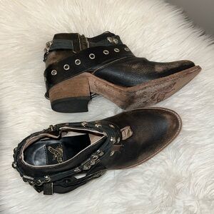 EUC Freebird Saloon Distressed Silver Buckle Black/ Brown Booties Size 8